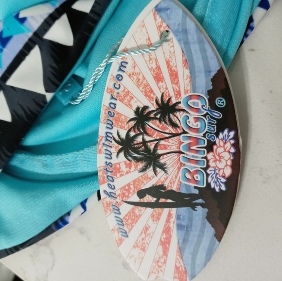 Bingo surf Bandeau style underwire Swim top XL Aztec Print - Picture 3 of 5